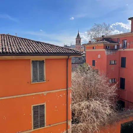Apartment Bright With Attic Bologna