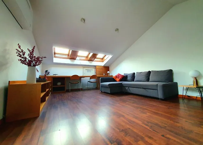 Bright With Attic Apartmán Boloňa