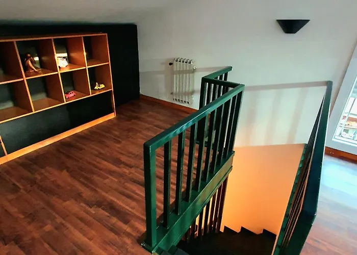 Bright With Attic Apartmán *