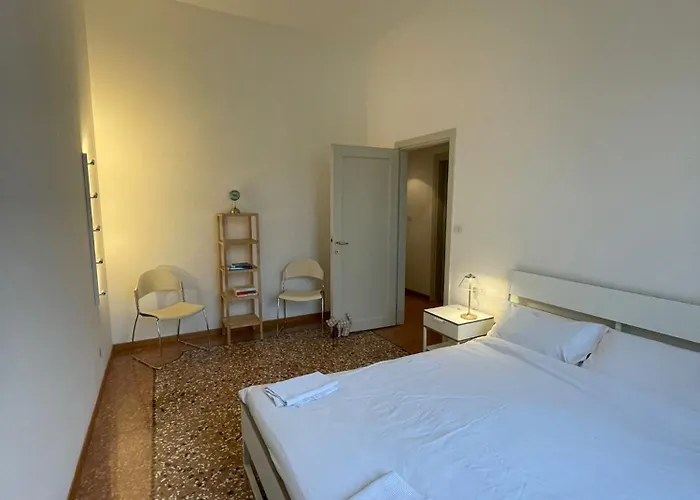 Bright With Attic Apartmán