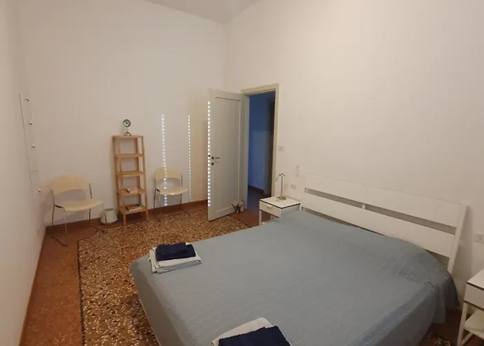 아파트 Bright With Attic *